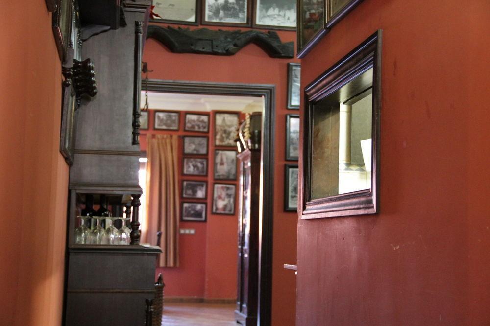 Hostal Pechi Huevar Del Aljarafe Экстерьер фото