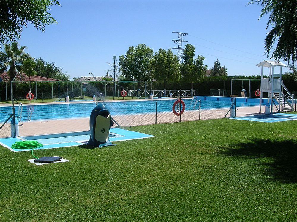 Hostal Pechi Huevar Del Aljarafe Экстерьер фото