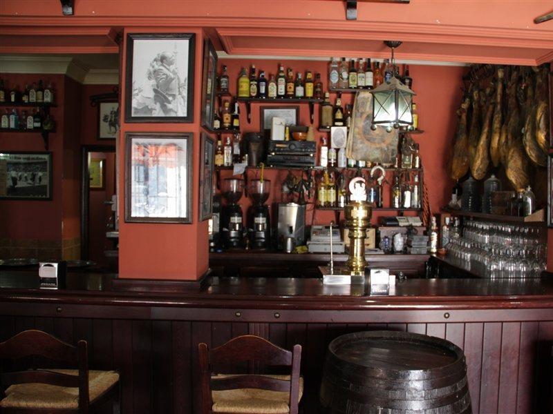 Hostal Pechi Huevar Del Aljarafe Экстерьер фото