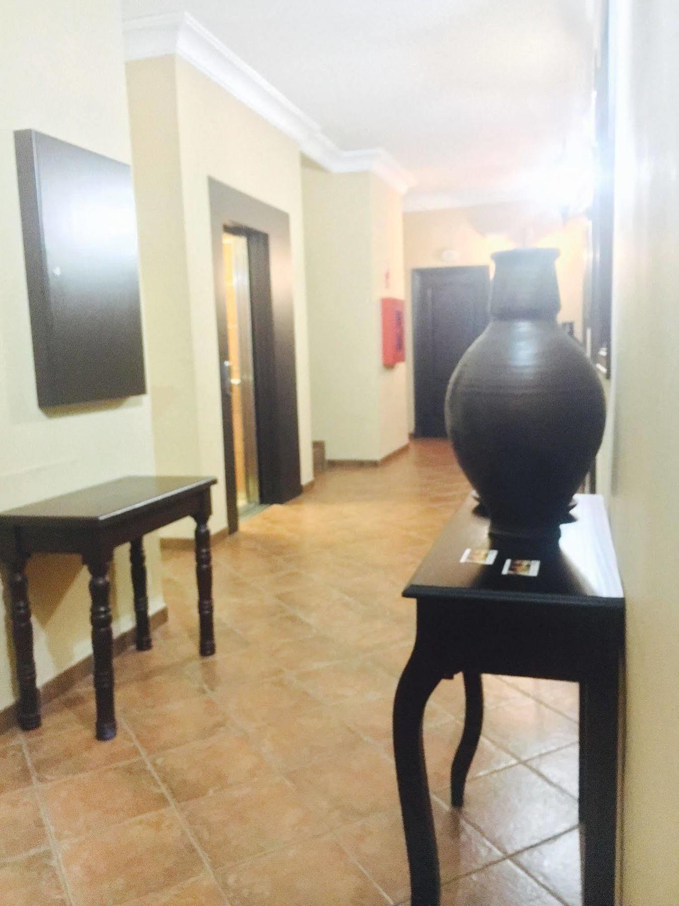 Hostal Pechi Huevar Del Aljarafe Экстерьер фото